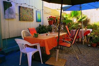 Exterior - Allysons Restaurant and Gallery in Lakehead, CA Coffee, Espresso & Tea House Restaurants