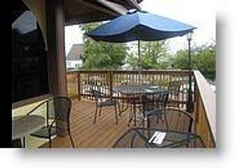 Exterior: Back Deck - Antonis Restaurant Diner in Beaverton, OR Diner Restaurants