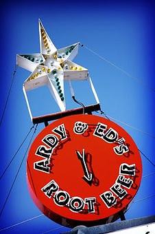 Exterior: Iconic Ardy & Ed's Star Sign - Ardy & Ed's Drive In in Oshkosh, WI Hamburger Restaurants