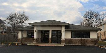 Exterior - Aspire Salon in Palos Hills, IL Beauty Salons