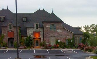 Exterior - Bella Medici Medical Spa in Manchester Village - Ozark, MO Day Spas