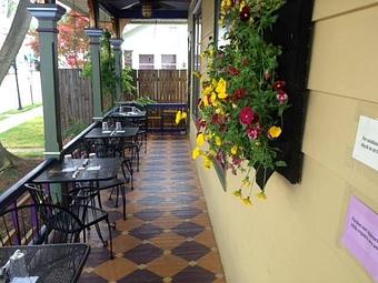 Exterior - Bellefonte Cafe in Wilmington, DE American Restaurants
