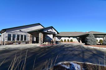 Exterior - Boulders Inn & Suites, in Denison, IA Hotels & Motels
