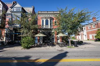 Exterior - Bouquet Restaurant in Mainstrasse Village - Covington, KY American Restaurants