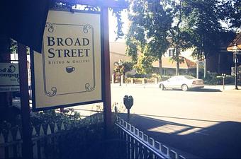 Exterior - Broad Street Bistro & Gallery in Nevada City, CA American Restaurants