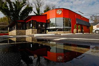 Exterior - Burger Tavern 77 in Columbia, SC American Restaurants