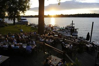 Exterior - Captains Quarters Riverside Grille in Harrods Creek - Prospect, KY American Restaurants