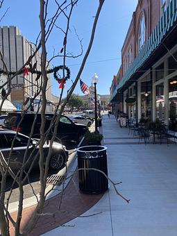 Exterior - Central Perks in Downtown - Marshall, TX Hamburger Restaurants