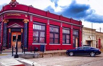 Exterior - Cocoamoda in Calvert, TX Dessert Restaurants