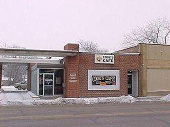 Exterior: 1327 N Federal Avenue - Cook's Cafe in Mason City, IA American Restaurants