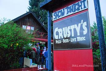 Exterior - Crusty's Pizza in McCall, ID Pizza Restaurant