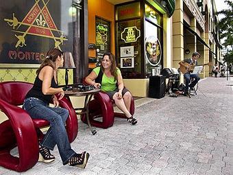 Exterior - Cuenca Cigars in Downtown Hollywood - Hollywood, FL Tobacco Products Equipment & Supplies