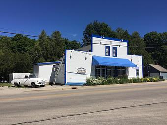 Exterior - Door County Ice Cream Factory & Sandwich Shoppe in Sister Bay, WI Pizza Restaurant