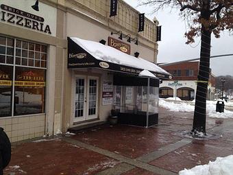 Exterior - Downtown Cafe in Glen Cove, NY American Restaurants