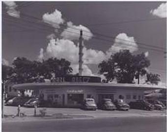 Exterior: Earl Abel's 1940 - Earl Abel's - Take Out: in Alamo Heights - San Antonio, TX American Restaurants