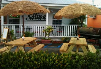 Exterior - Ellie's Downtown Deli & Catering in Stuart, FL American Restaurants