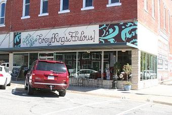 Exterior - Everything's Fabulous in Burlington, KS Coffee, Espresso & Tea House Restaurants