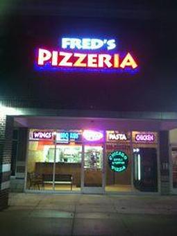 Exterior - Fred's Pizzeria in Fraser, MI Pizza Restaurant
