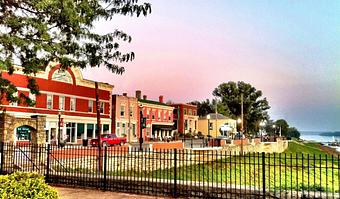Exterior - Front Street Cafe in New Richmond, OH American Restaurants