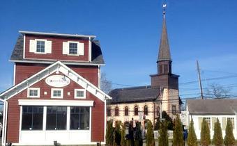 Exterior - Frozenberry in Fishkill, NY Dessert Restaurants