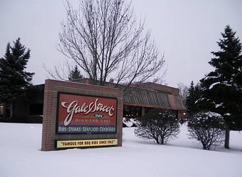 Exterior - Gale Street Inn in Mundelein, IL American Restaurants Exterior - Gale Street Inn in Mundelein, IL American Restaurants