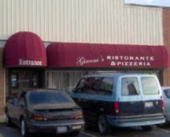 Exterior - Gianni's Ristorante & Pizzeria in Franklin Park, IL Pizza Restaurant