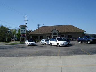 Exterior - Greg & Lou's Family Restaurant in Owosso, MI American Restaurants