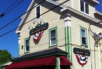 Exterior - H.B. Provisions in Lower Village - Kennebunk, ME Delicatessen Restaurants