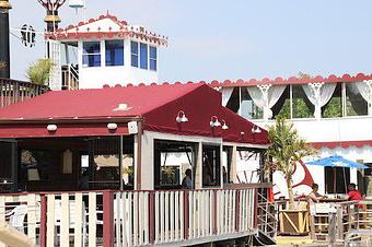 Exterior - Harbor Crab in Patchogue, NY Seafood Restaurants