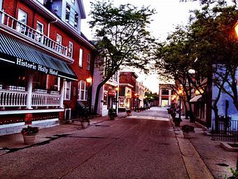 Exterior - Historic Holly Hotel in Holly, MI American Restaurants