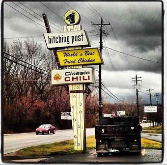 Exterior - Hitching Post Hyde Park Restaurant & Catering in Cincinnati, OH Diner Restaurants