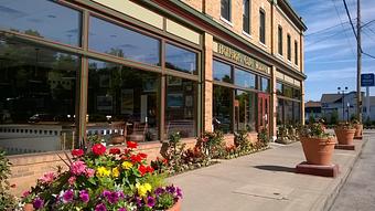 Exterior - Hoffstot's in Nice friendly - Oakmont, PA Italian Restaurants