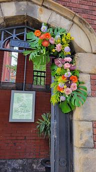Exterior - In the Weeds in North Royalton, OH American Restaurants