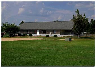 Exterior - Jeric's Kennels in Hood Swamp Area - Goldsboro, NC - La Grange, NC Pet Boarding & Grooming Exterior - Jeric's Kennels in Hood Swamp Area - Goldsboro, NC - La Grange, NC Pet Boarding & Grooming