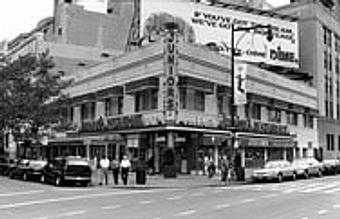 Exterior - Junior's Restaurant in Downtown Brooklyn - Brooklyn, NY American Restaurants