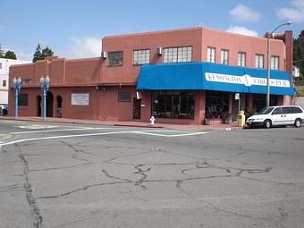 Exterior - Kensington Circus Pub in Colusa Circle, North Berkeley, Berkeley Hills, Kensington - Kensington, CA Hamburger Restaurants