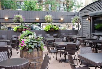 Exterior - Kirkwood Bar in Lakeview - Chicago, IL American Restaurants