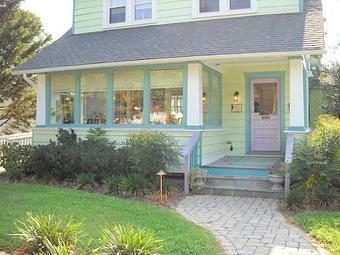 Exterior - Liu Liu Salon in Annapolis, MD Beauty Salons