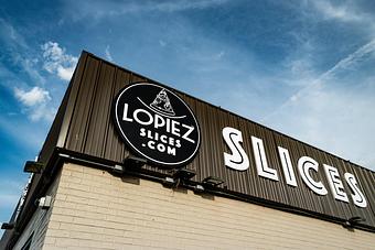 Exterior - Lopiez in Bucktown - Davenport, IA Pizza Restaurant