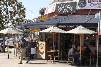 Exterior - Lulu's Cafe in Los Angeles, CA American Restaurants