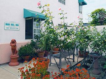 Exterior - Mar Mel Inn in Long Beach, CA Bed & Breakfast
