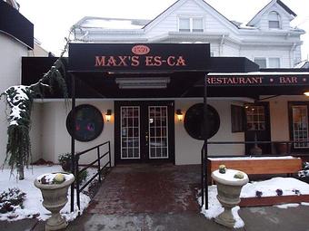 Exterior - Max's Es-Ca in Staten Island, NY American Restaurants