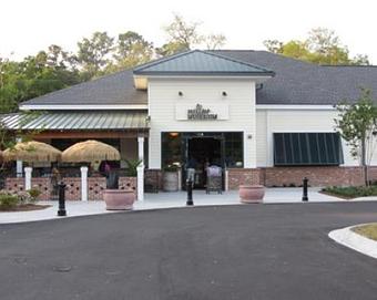 Exterior - Mellow Mushroom in Park Plaza Shopping Center Near Sea Pines Main Gate Next to Harris Teeter Grocery Store - Hilton Head Island, SC Pizza Restaurant