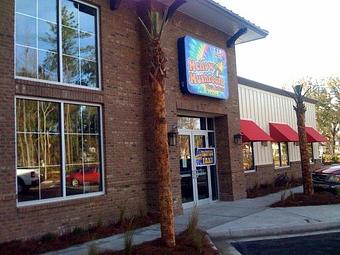 Exterior - Mellow Mushroom in Mount Pleasant, SC Pizza Restaurant