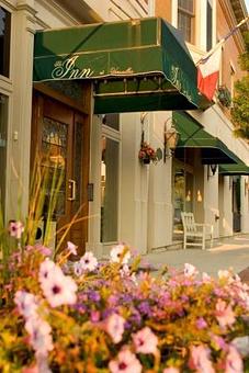 Exterior - Michael Anthony's at the Inn in Versailles, OH Restaurants/Food & Dining