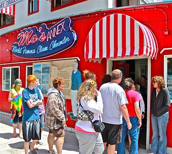 Exterior - Mo's Seafood & Chowder (Mo's Annex) in Newport's Historic Bayfront - Newport, OR Seafood Restaurants