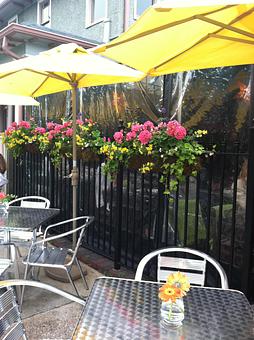 Exterior - Mozelle's Fresh Southern Bistro in Winston Salem, NC Restaurants/Food & Dining