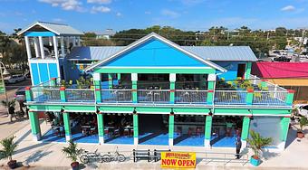 Exterior - Mulligan's Beach House Bar & Grill Jensen Beach in Jensen Beach, FL American Restaurants