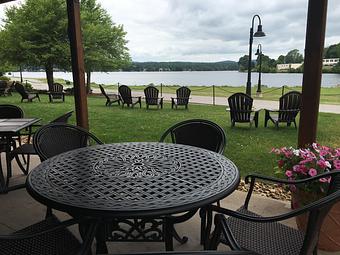 Exterior - O Steaks & Seafood in Laconia, NH Seafood Restaurants