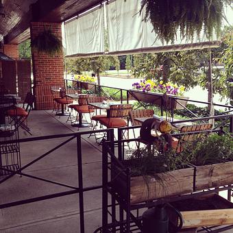 Exterior - Oakleys Bistro in Greenbriar - Indianapolis, IN American Restaurants